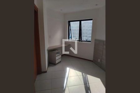 Quarto de apartamento para alugar com 1 quarto, 51m² em Caminho das Árvores, Salvador