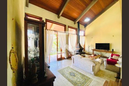 Casa de Condomínio à venda com 4 quartos, 300m² em Residencial das Estrelas, Barueri