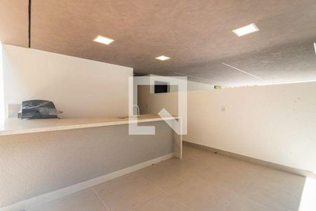 Casa à venda com 4 quartos, 309m² em Suru, Barueri