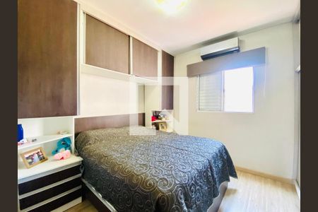 Casa à venda com 2 quartos, 72m² em Jardim Jurupari (Fazendinha), Santana de Parnaíba