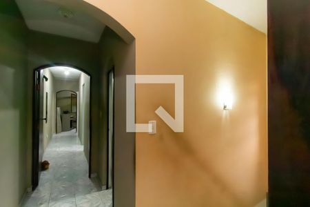 Hall de casa para alugar com 3 quartos, 120m² em Parque dos Bancarios, São Paulo