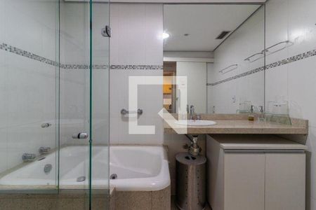 Apartamento para alugar com 1 quarto, 56m² em Alphaville Industrial, Barueri