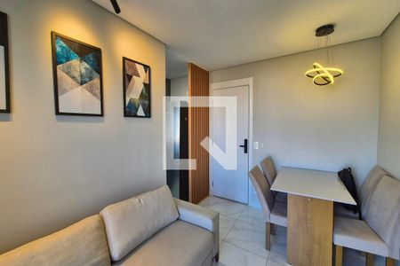 Sala de apartamento para alugar com 2 quartos, 42m² em Jardim Ipaussurama, Campinas