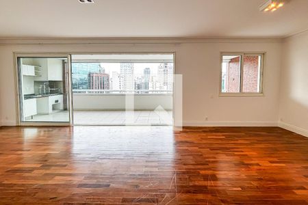 Apartamento para alugar com 3 quartos, 151m² em Itaim Bibi, São Paulo
