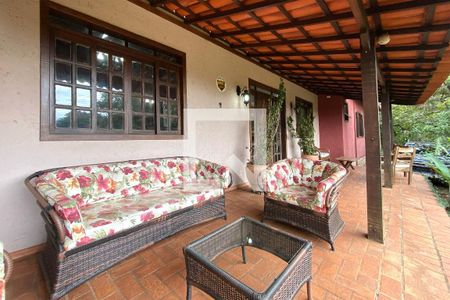 Varanda de casa de condomínio à venda com 3 quartos, 278m² em Casa Branca, Brumadinho