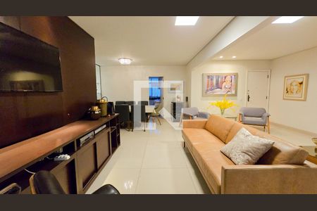Apartamento para alugar com 4 quartos, 198m² em Santo Antônio, Belo Horizonte