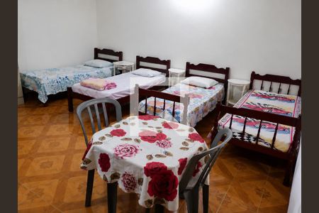 Quarto de casa para alugar com 4 quartos, 250m² em Vila Santana, Valinhos