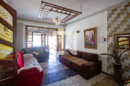 Sala de casa para alugar com 2 quartos, 225m² em Pacheco, São Gonçalo