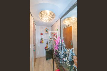 Hall de entrada de apartamento à venda com 2 quartos, 60m² em Centro, Canoas