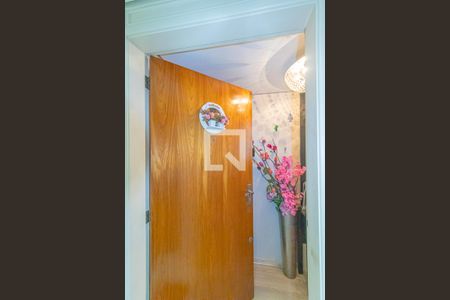 Entrada de apartamento à venda com 2 quartos, 60m² em Centro, Canoas