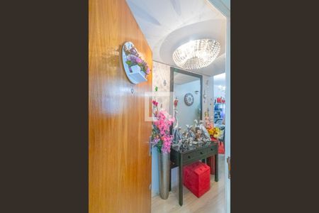 Hall de entrada de apartamento à venda com 2 quartos, 60m² em Centro, Canoas