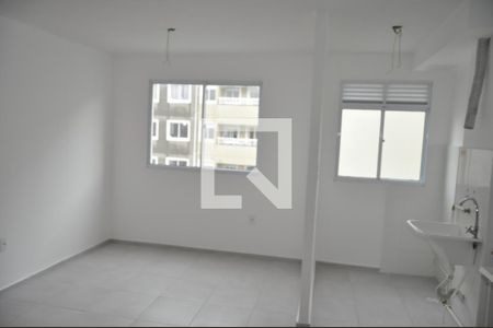 Apartamento para alugar com 2 quartos, 36m² em Del Castilho, Rio de Janeiro