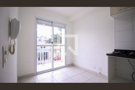 Sala/Cozinha de apartamento para alugar com 1 quarto, 38m² em Vila Alpina, São Paulo