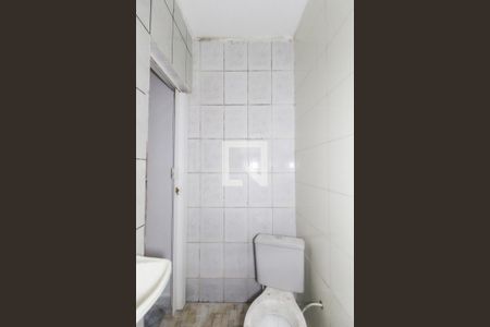 Banheiro de casa para alugar com 1 quarto, 35m² em Itaim Paulista, Itaquaquecetuba