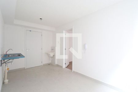 Sala/Cozinha/Area de Serviço de apartamento para alugar com 1 quarto, 28m² em Parque Industrial Tomas Edson, São Paulo