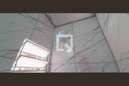 Banheiro de casa para alugar com 1 quarto, 35m² em Jardim Primeiro de Maio (chacara Fazendinha), Osasco