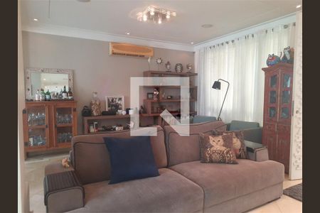 Casa à venda com 4 quartos, 310m² em Jardim Campo Grande, São Paulo