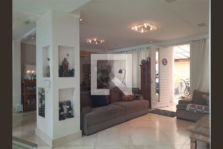 Casa à venda com 4 quartos, 310m² em Jardim Campo Grande, São Paulo