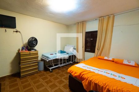 Casa 1 - Quarto de casa à venda com 3 quartos, 500m² em Vila Campestre, São Paulo