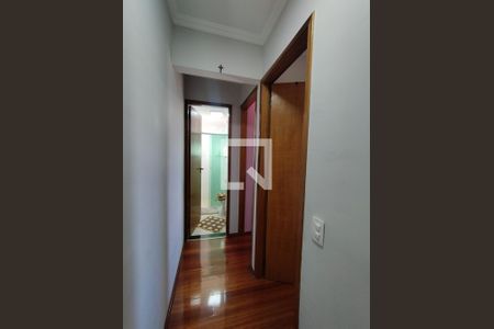 Corredor  de apartamento à venda com 3 quartos, 63m² em Jardim Botucatu, São Paulo
