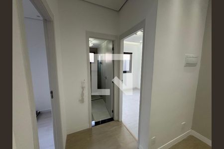 Corredor de apartamento para alugar com 2 quartos, 38m² em Cidade Antônio Estêvão de Carvalho, São Paulo
