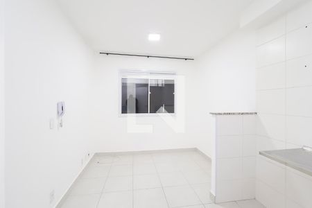 Sala/Cozinha de apartamento para alugar com 2 quartos, 32m² em Itaquera, São Paulo
