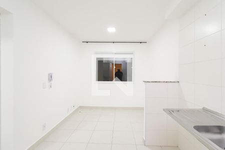 Sala/Cozinha de apartamento para alugar com 2 quartos, 32m² em Itaquera, São Paulo