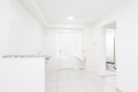Sala/Cozinha de apartamento para alugar com 2 quartos, 32m² em Itaquera, São Paulo