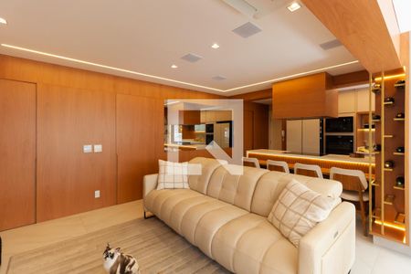 Sala de apartamento para alugar com 3 quartos, 130m² em Jardim Teresa, São Paulo