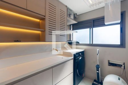 Área de Serviço de apartamento para alugar com 3 quartos, 130m² em Jardim Teresa, São Paulo