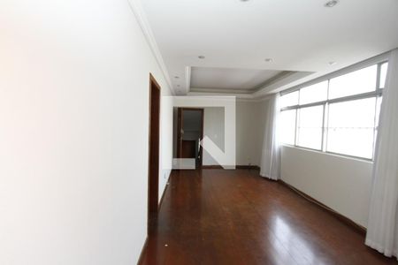 Sala de apartamento para alugar com 3 quartos, 115m² em Padre Eustáquio, Belo Horizonte