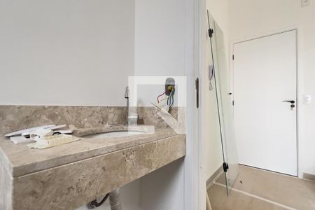 Banheiro de kitnet/studio à venda com 1 quarto, 30m² em Vila Galvão, Guarulhos