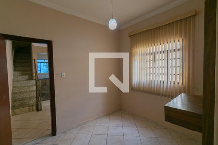 Casa à venda com 3 quartos, 70m² em Venda Nova, Belo Horizonte