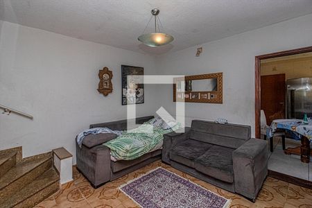 sala de tv_1 de casa à venda com 4 quartos, 240m² em Parque Fongaro, São Paulo