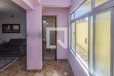 lavabo_1 de casa à venda com 4 quartos, 240m² em Parque Fongaro, São Paulo
