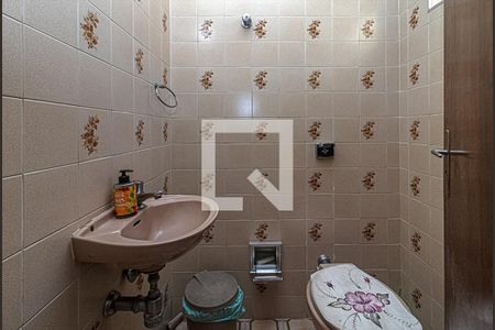 lavabo_2 de casa à venda com 4 quartos, 240m² em Parque Fongaro, São Paulo