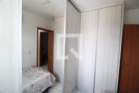 Quarto 1 de apartamento para alugar com 2 quartos, 60m² em Granada, Uberlândia