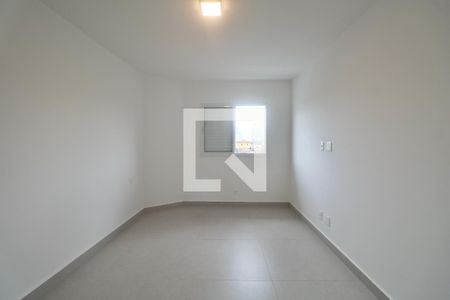 Quarto de apartamento para alugar com 2 quartos, 70m² em Vila Santa Rosa, Guarujá