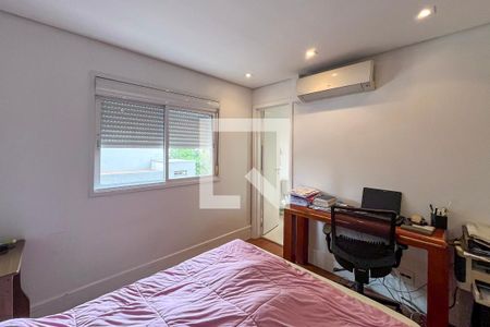Suite 1 de apartamento para alugar com 3 quartos, 132m² em Bosque da Saúde, São Paulo