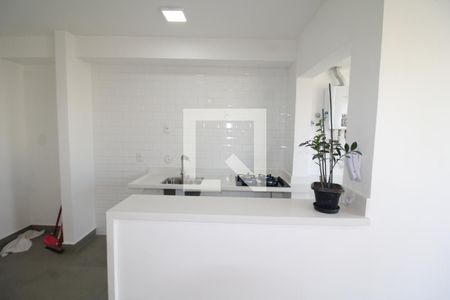 Sala / Cozinha de apartamento para alugar com 2 quartos, 42m² em Vila Guaca, São Paulo