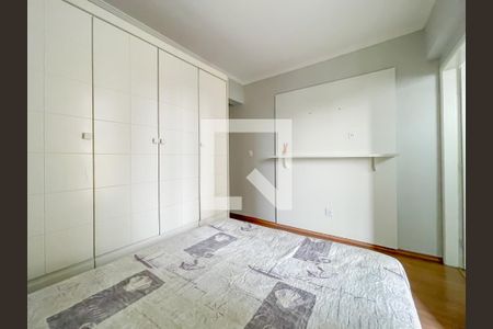 Suíte de apartamento à venda com 2 quartos, 74m² em Vila Osasco, Osasco
