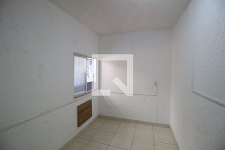 Quarto de casa para alugar com 1 quarto, 50m² em Jardim Iguaçu, Nova Iguaçu