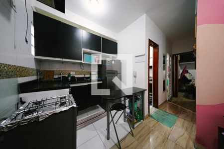 Sala/Cozinha de apartamento à venda com 2 quartos, 40m² em Vila Araguaia, São Paulo