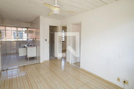 Sala  de apartamento para alugar com 2 quartos, 30m² em Cosmos, Rio de Janeiro