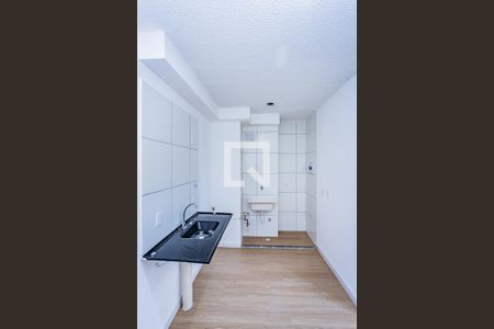 Sala, cozinha e área de serviço de apartamento para alugar com 2 quartos, 35m² em Vila Pirituba, São Paulo