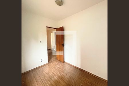 Quarto 1 de apartamento à venda com 2 quartos, 43m² em São João Batista, Belo Horizonte