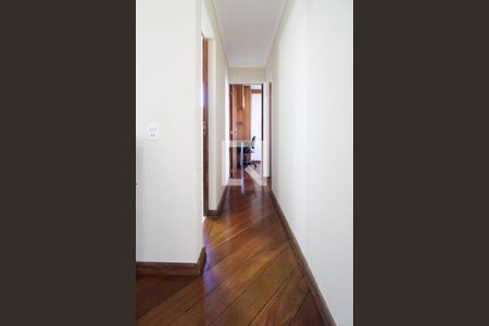 Corredor  de apartamento para alugar com 2 quartos, 57m² em Chacara Nossa Senhora do Bom Conselho, São Paulo