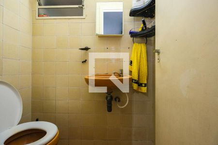 Lavabo de casa para alugar com 2 quartos, 117m² em Jardim Kuabara, Taboão da Serra