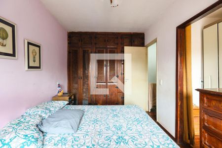 Quarto 1 de casa para alugar com 2 quartos, 117m² em Jardim Kuabara, Taboão da Serra