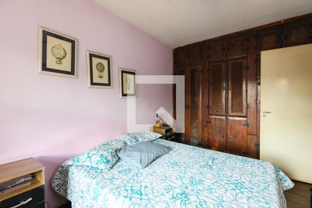 Quarto 1 de casa para alugar com 2 quartos, 117m² em Jardim Kuabara, Taboão da Serra